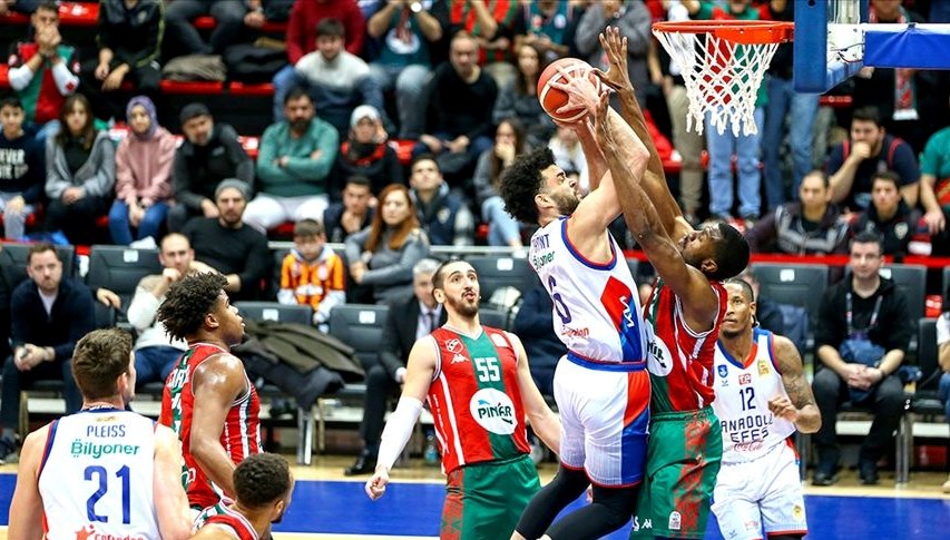 Karşıyaka Basketbol Kulübü, FIBA'dan transfer yasağı aldı. Bu kararın arka