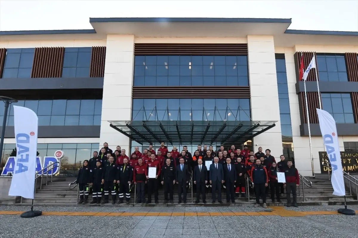Kastamonu'da düzenlenen AFAD akreditasyon arma töreni, afet yönetiminde önemli bir