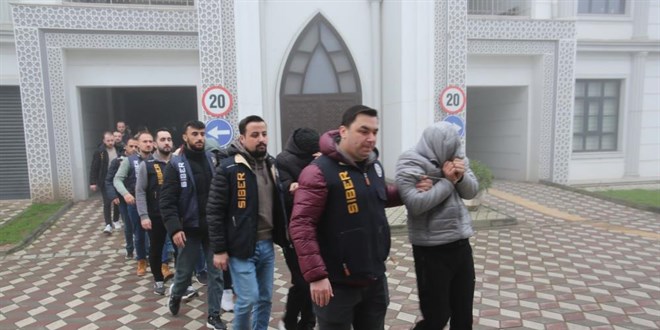 Kocaeli'de evcil hayvan dolandırıcılığı çetesi çökertildi. Yetkililer, dolandırıcıların yöntemlerini ve