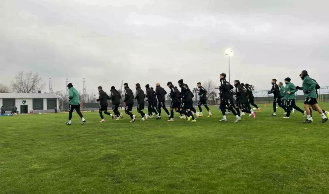 Kocaelispor, Gençlerbirliği ile oynayacağı kritik maç için hazırlıklarını sürdürüyor. Takımın