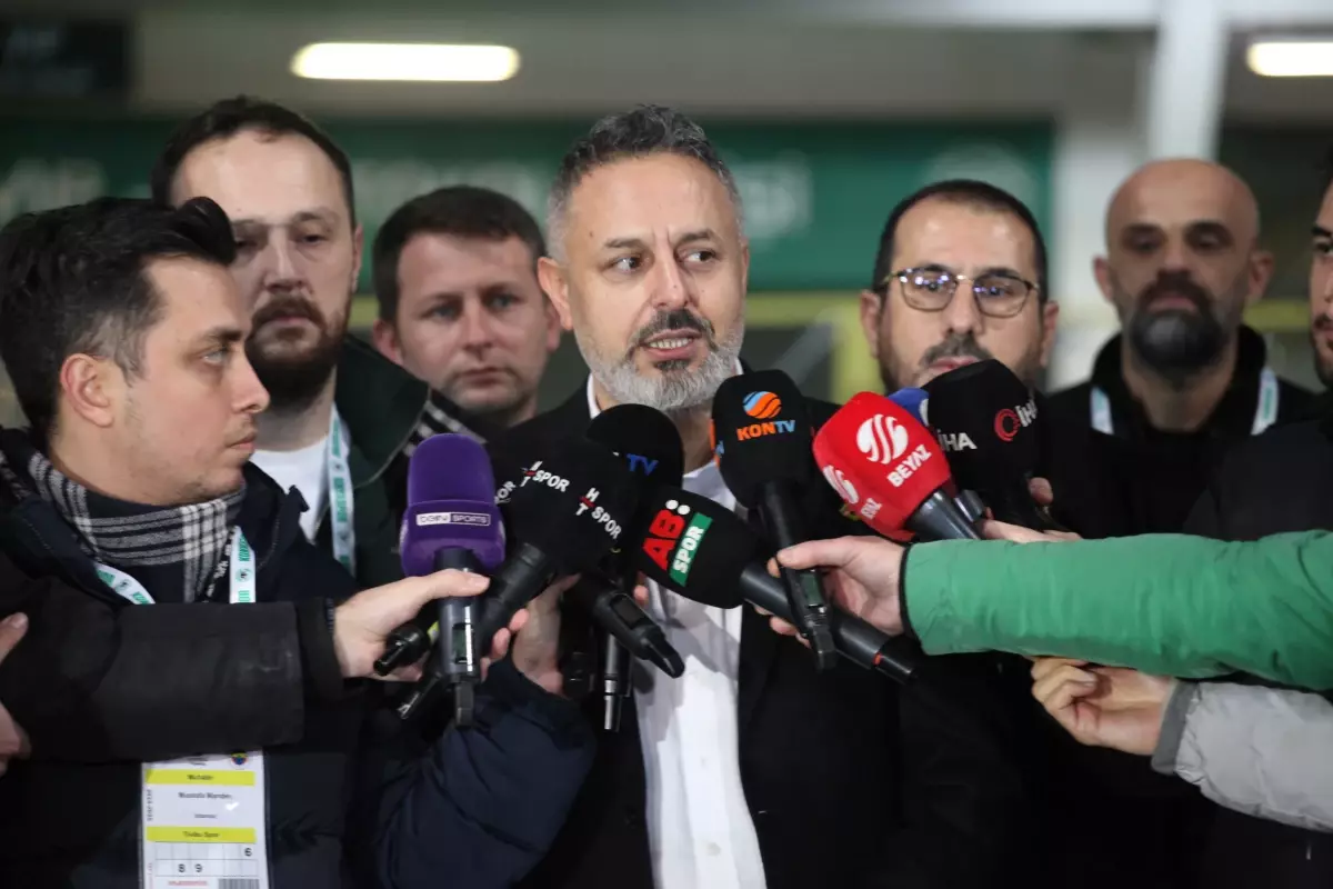 Konyaspor Başkanı Ömer Korkmaz, Fenerbahçe maçı sonrası hakemleri sert bir