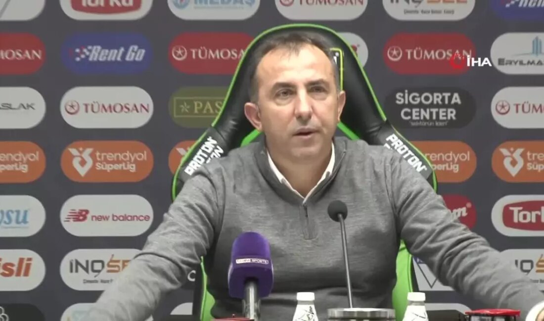 Konyaspor Teknik Direktörü Recep Uçar, Fenerbahçe maçı sonrası değerlendirmelerini paylaşıyor.