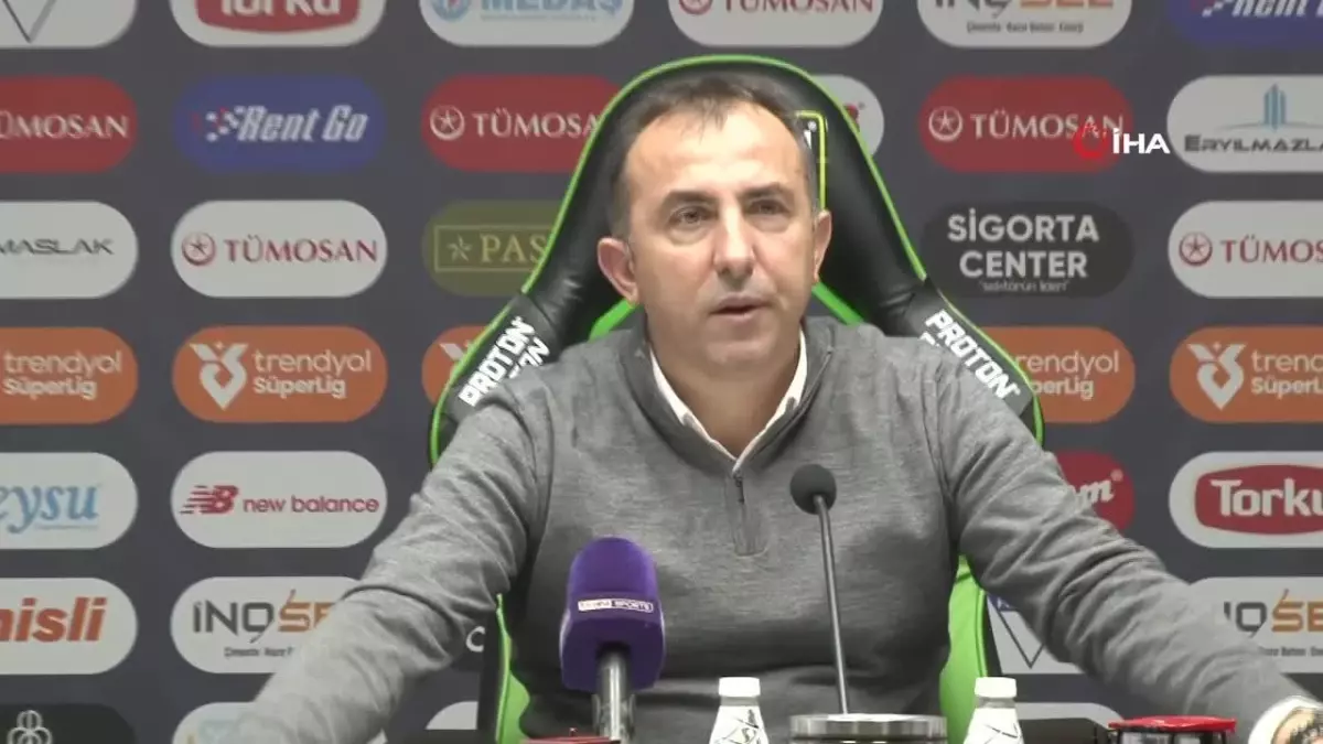 Konyaspor Teknik Direktörü Recep Uçar, Fenerbahçe maçı sonrası değerlendirmelerini paylaşıyor.