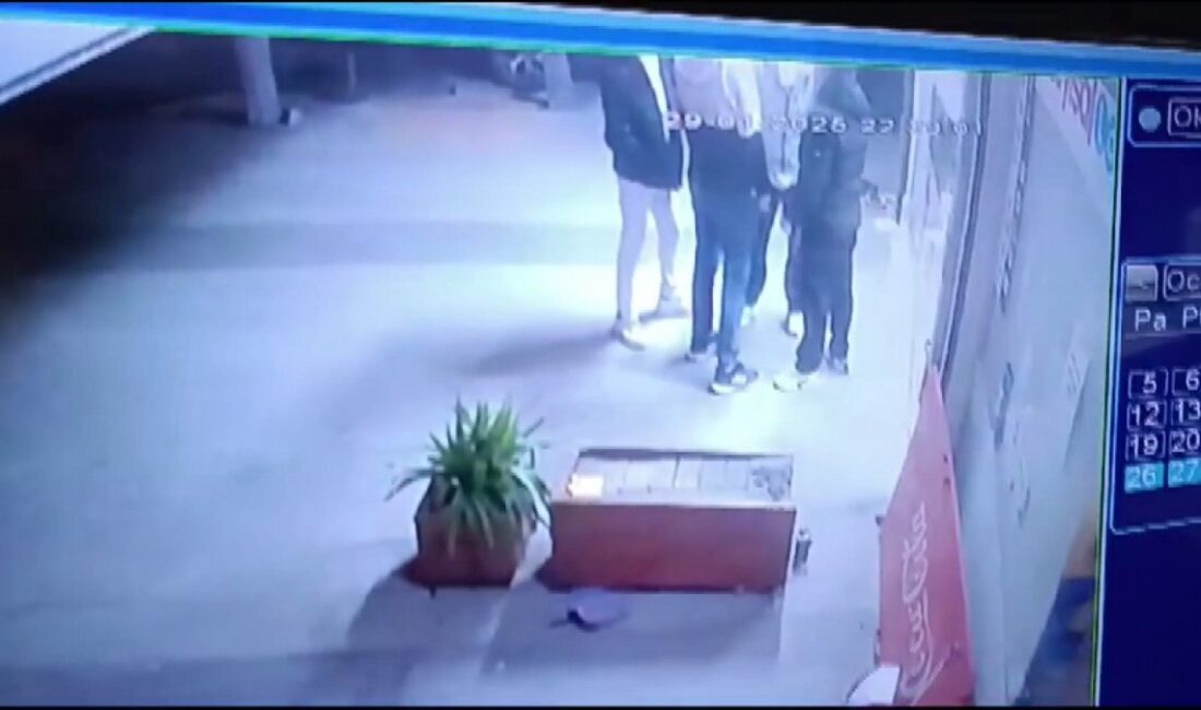 Küçükçekmece'de meydana gelen silahlı saldırıda genç bir adam vuruldu. Olayın
