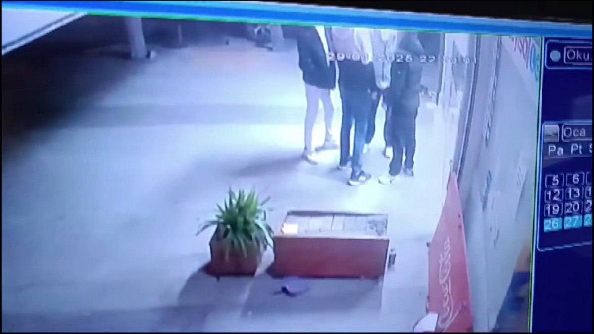 Küçükçekmece'de meydana gelen silahlı saldırıda genç bir adam vuruldu. Olayın