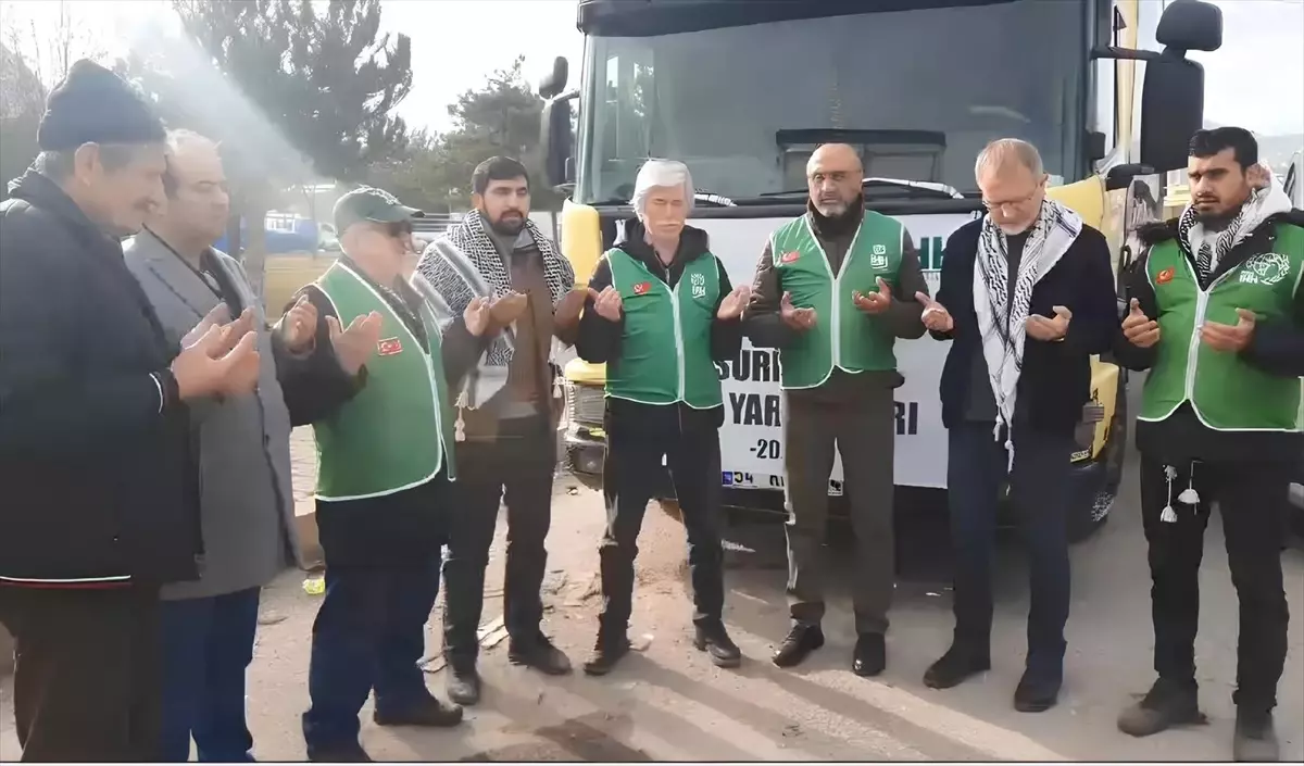 Kütahya'dan Suriye'ye gönderilen yardım tırı, ihtiyaç sahiplerine umut ışığı oldu.