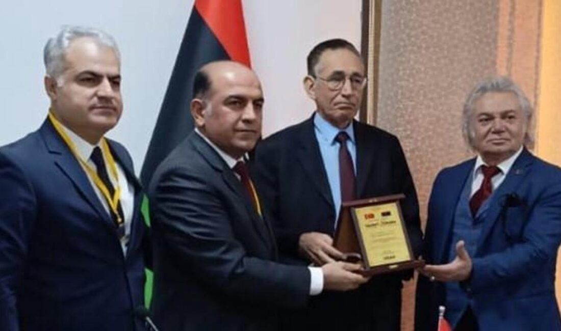 Libya Gıda Fuarı'nda Türk iş insanları ve Libya yetkilileri bir