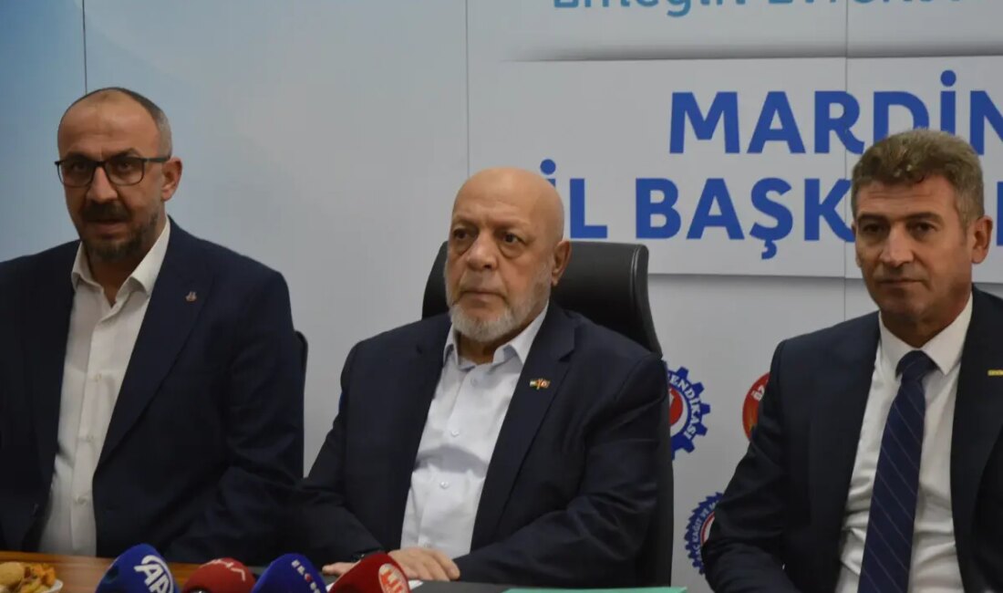 Mahmut Arslan, HAK-İŞ ve HİZMET-İŞ hakkında önemli açıklamalarda bulunuyor. İşçi