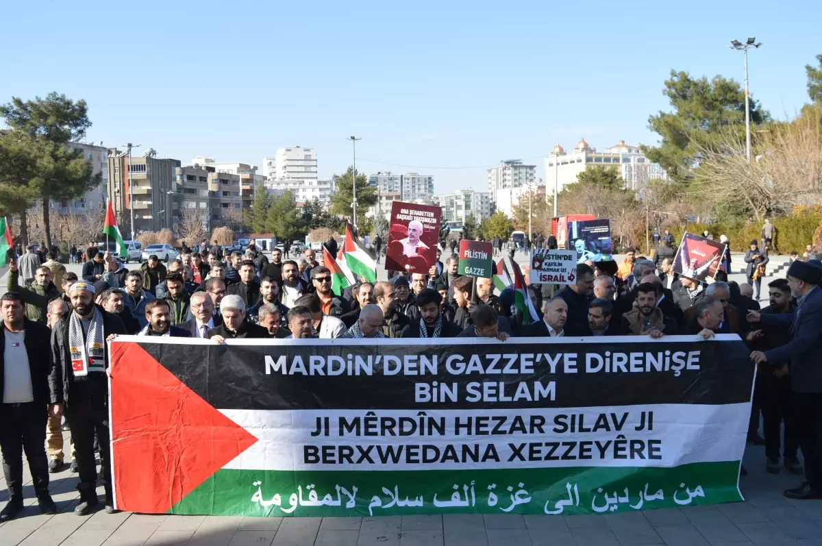 Mardin'de düzenlenen İsrail protestosunda, gazeteciler anıldı. Barış ve adalet çağrılarının
