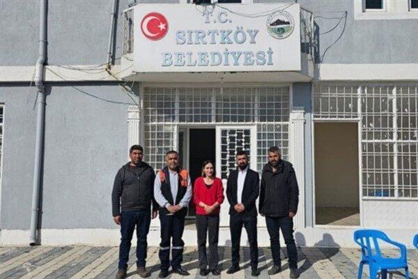 Mazıdağı Belediyesi, çevreye duyarlı çalışmalarını sürdürerek çınar, tesbih, çam ve