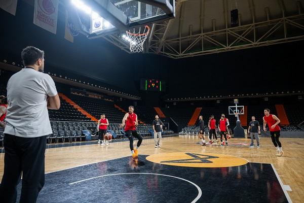 Mersin, 24 Ocak (Hibya) - Türkiye Sigorta Basketbol Süper Ligi'nde