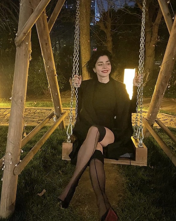 Merve Boluğur'un Sosyal Medyada Yükselişi