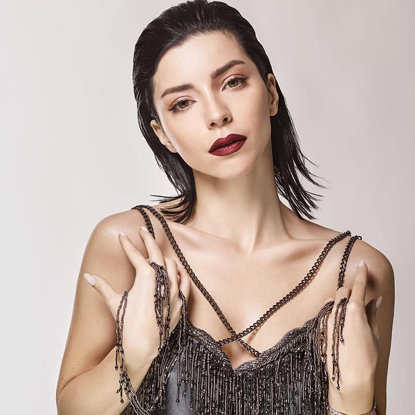 Merve Boluğur'un Sosyal Medyada Yükselişi