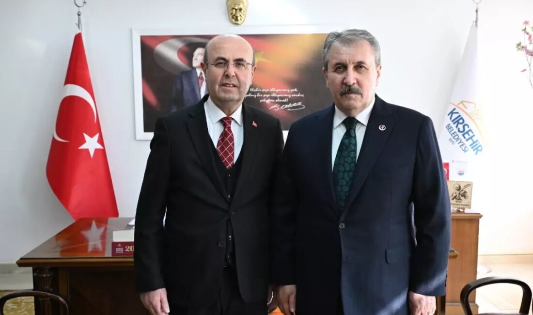 Mustafa Destici, yerel seçimler ve hayat pahalılığı konularında önemli açıklamalarda