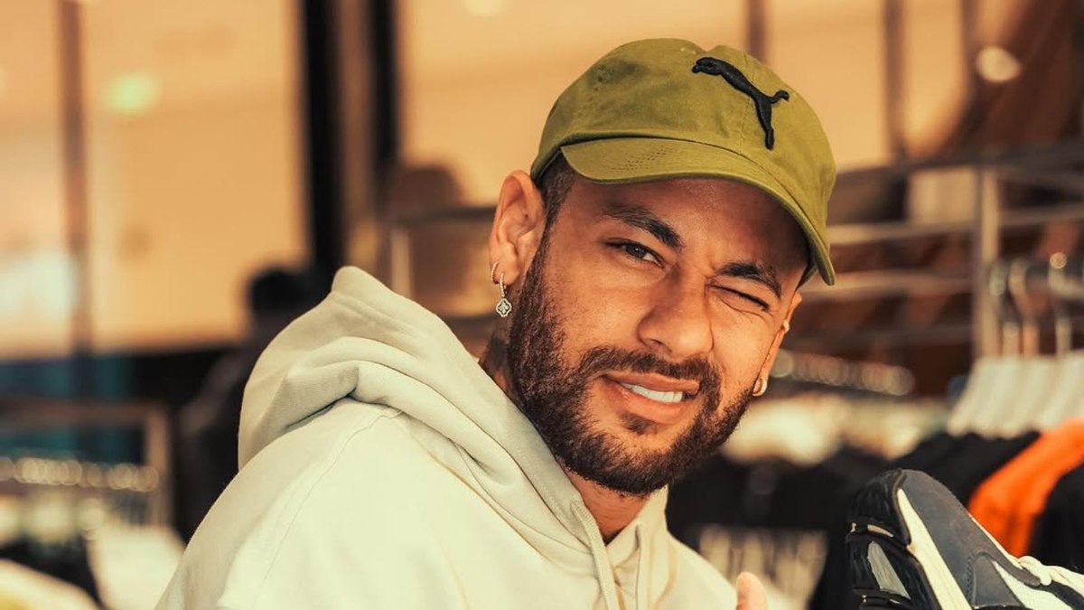Neymar, kariyerine Santos'ta devam etmek için geri dönüyor. Bu yeni