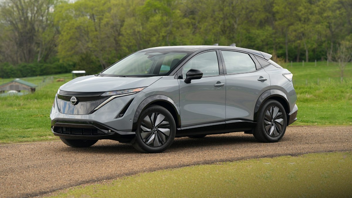 Nissan, ABD fabrikalarında üretimi azaltma kararı alarak piyasa koşullarına ve