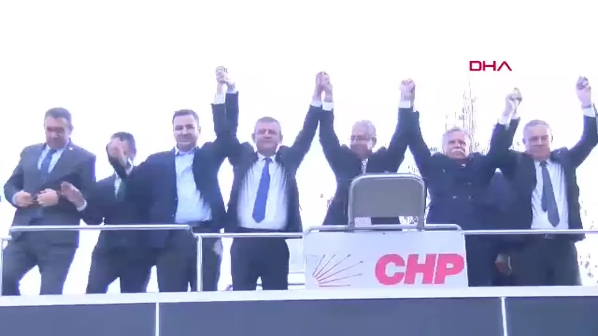 Özgür Özel, Ereğli'de düzenlenen Kent Lokantası açılışında önemli açıklamalarda bulundu.