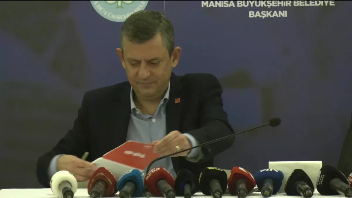 Özgür Özel, Bahçeli'nin Öcalan çağrısına sert bir yanıt vererek Kürt