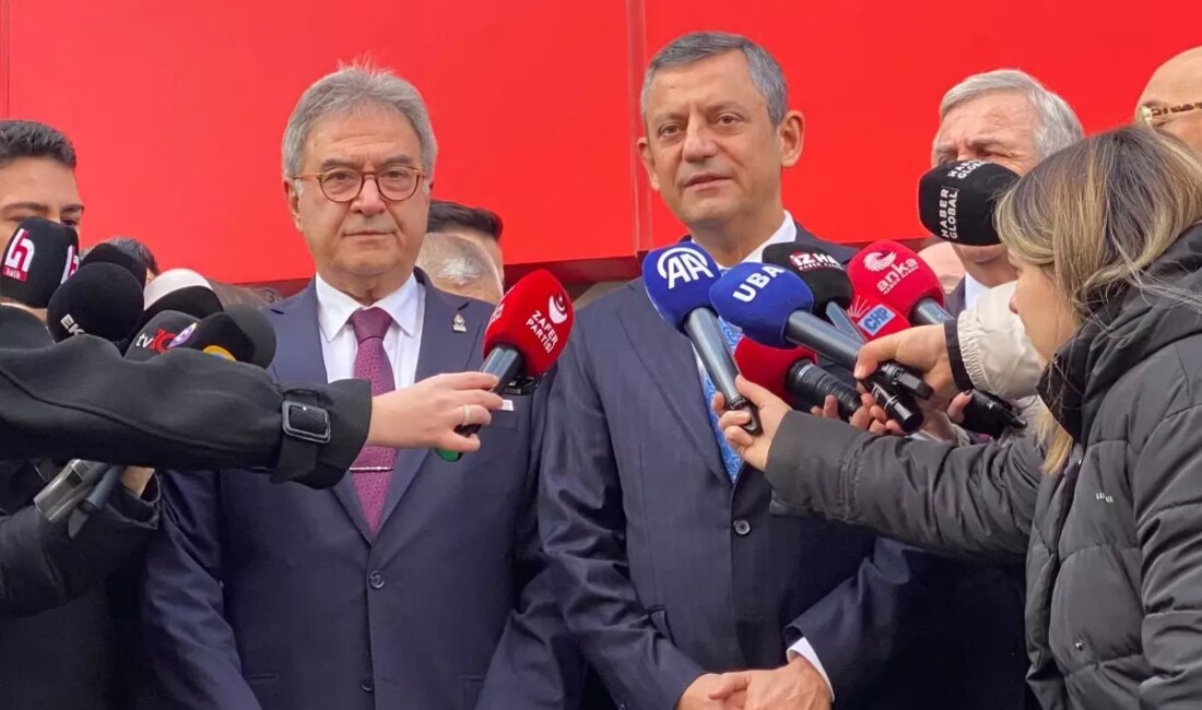 Özgür Özel, Ümit Özdağ'a destek vererek adalet çağrısında bulundu. Siyasi