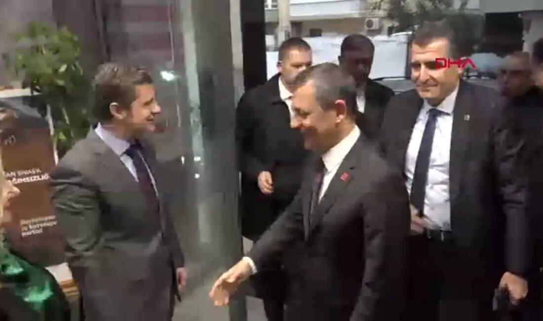 Özgür Özel, yangın faciasının ardından adalet vurgusuyla dikkat çekiyor. Bu