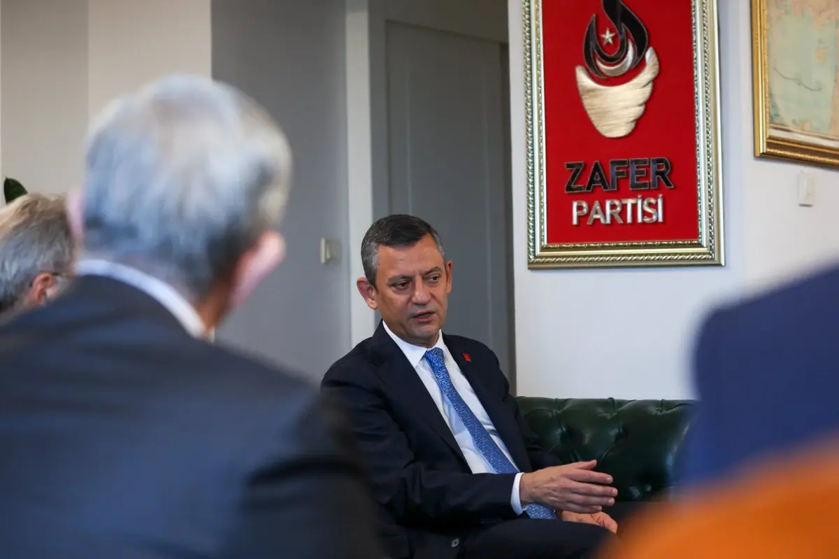 Özgür Özel, yargı bağımsızlığı ve adalet sistemi üzerine eleştirilerini dile