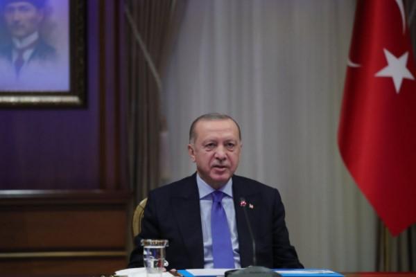 Pakistan Başbakanı Şahbaz Şerif, Cumhurbaşkanı Recep Tayyip Erdoğan’ı telefonla arayarak