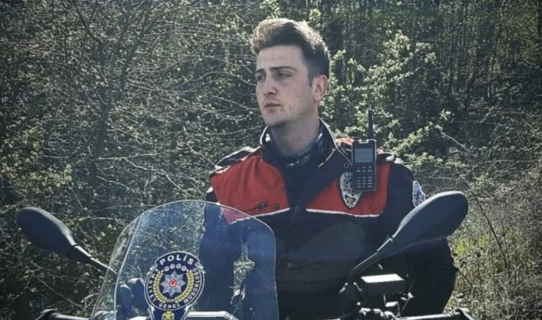 Motosikletle seyir halinde giden istirahatli iki polis memuru bilinmeyen nedenle