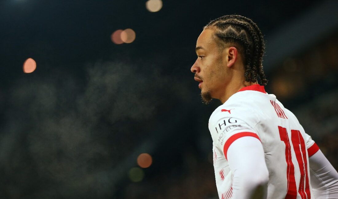 RB Leipzig, genç yetenek Xavi Simons'un bonservisini aldı. Bu transfer,