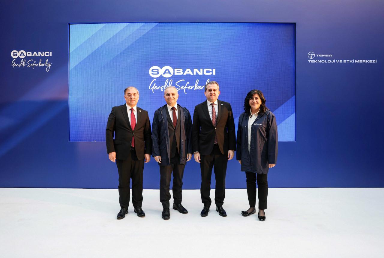 Sabancı Gençlik Seferberliği ile Adana'da Teknoloji ve Etki Merkezleri Açıldı