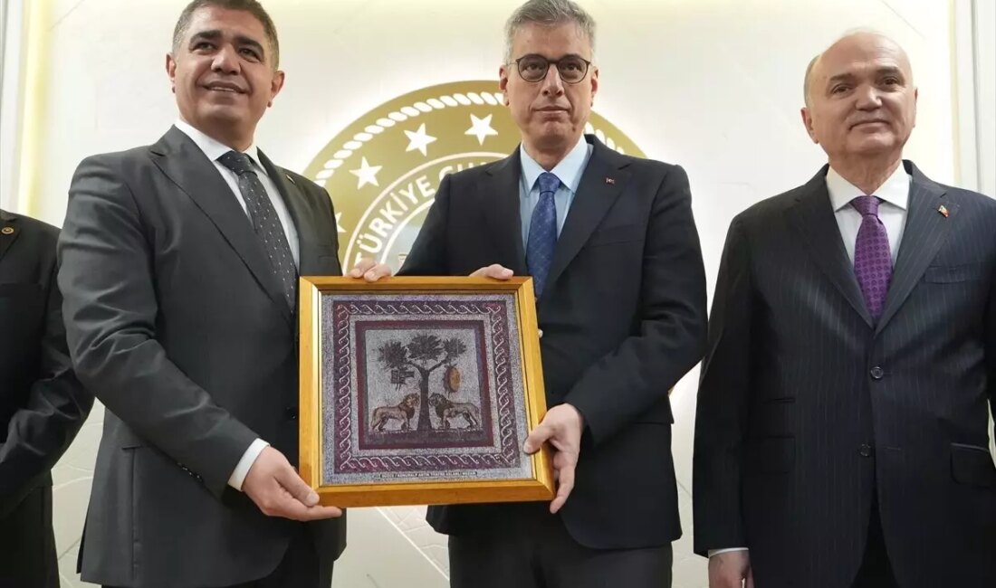 Sağlık Bakanı Kemal Memişoğlu, Düzce'de gerçekleştirdiği açıklamalarda sağlık hizmetlerinin durumu