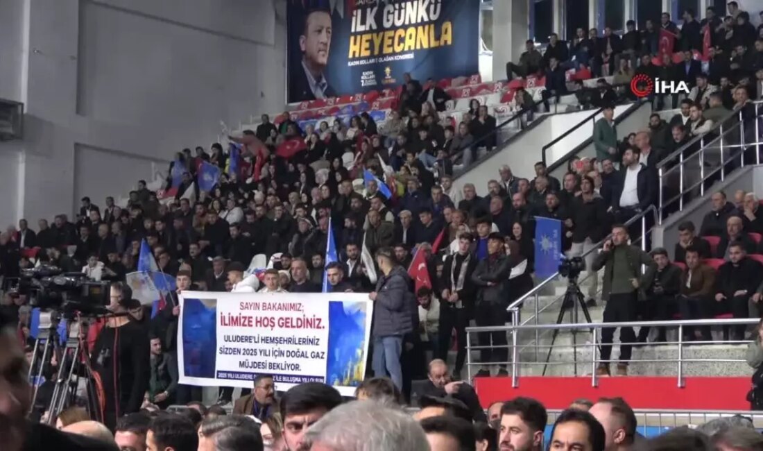 Sağlık Bakanı Kemal Memişoğlu, Şırnak'ta gerçekleştirilen AK Parti İl Kongresi'ne