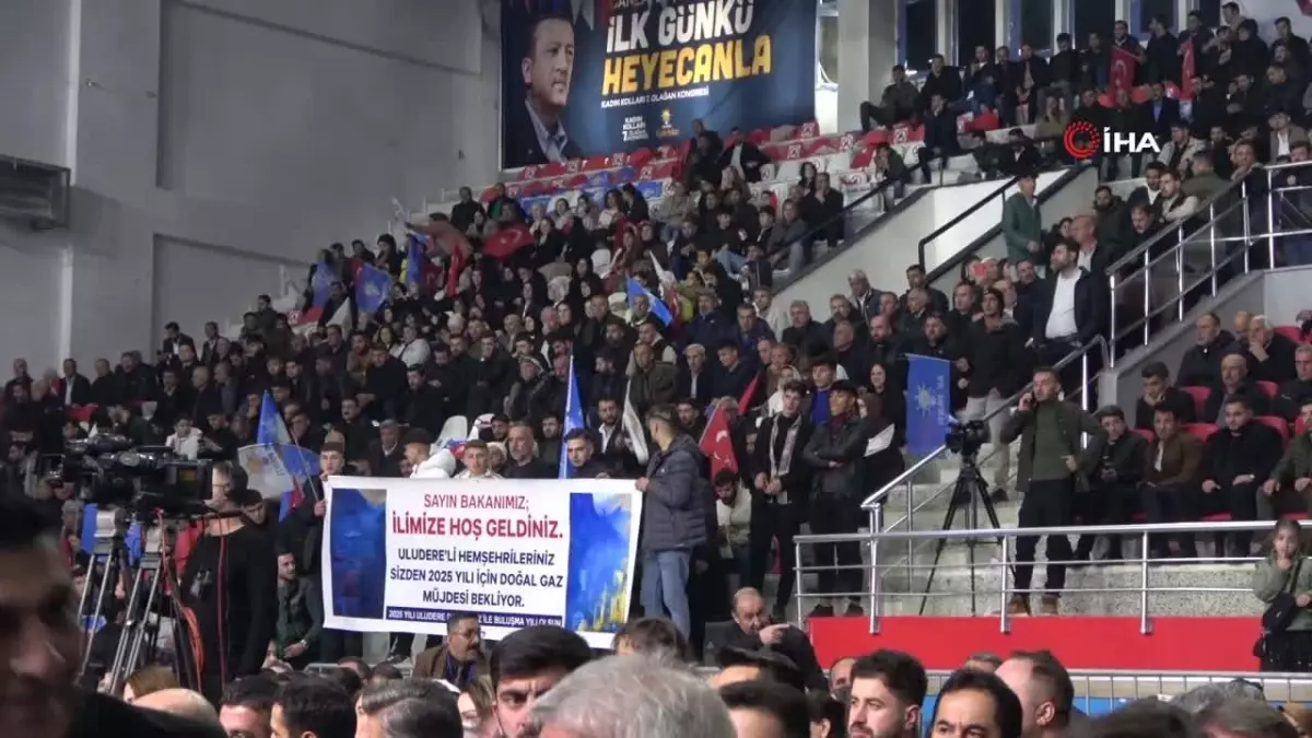 Sağlık Bakanı Kemal Memişoğlu, Şırnak'ta gerçekleştirilen AK Parti İl Kongresi'ne