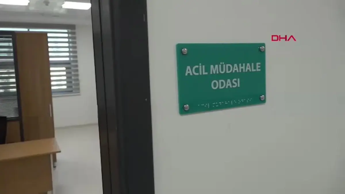 Sağlık Bakanı Kemal Memişoğlu, yeni erişkin arındırma merkezinin açılışını gerçekleştirdi.
