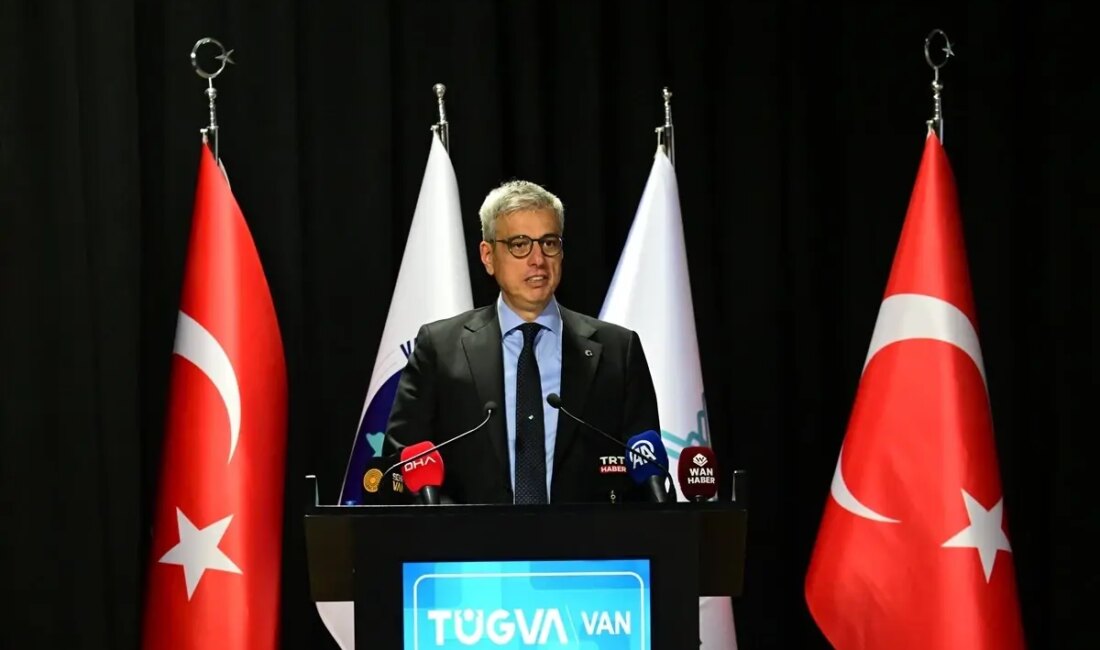 Sağlık Bakanı Kemal Memişoğlu, gençlere yönelik önemli mesajlar vererek sağlık