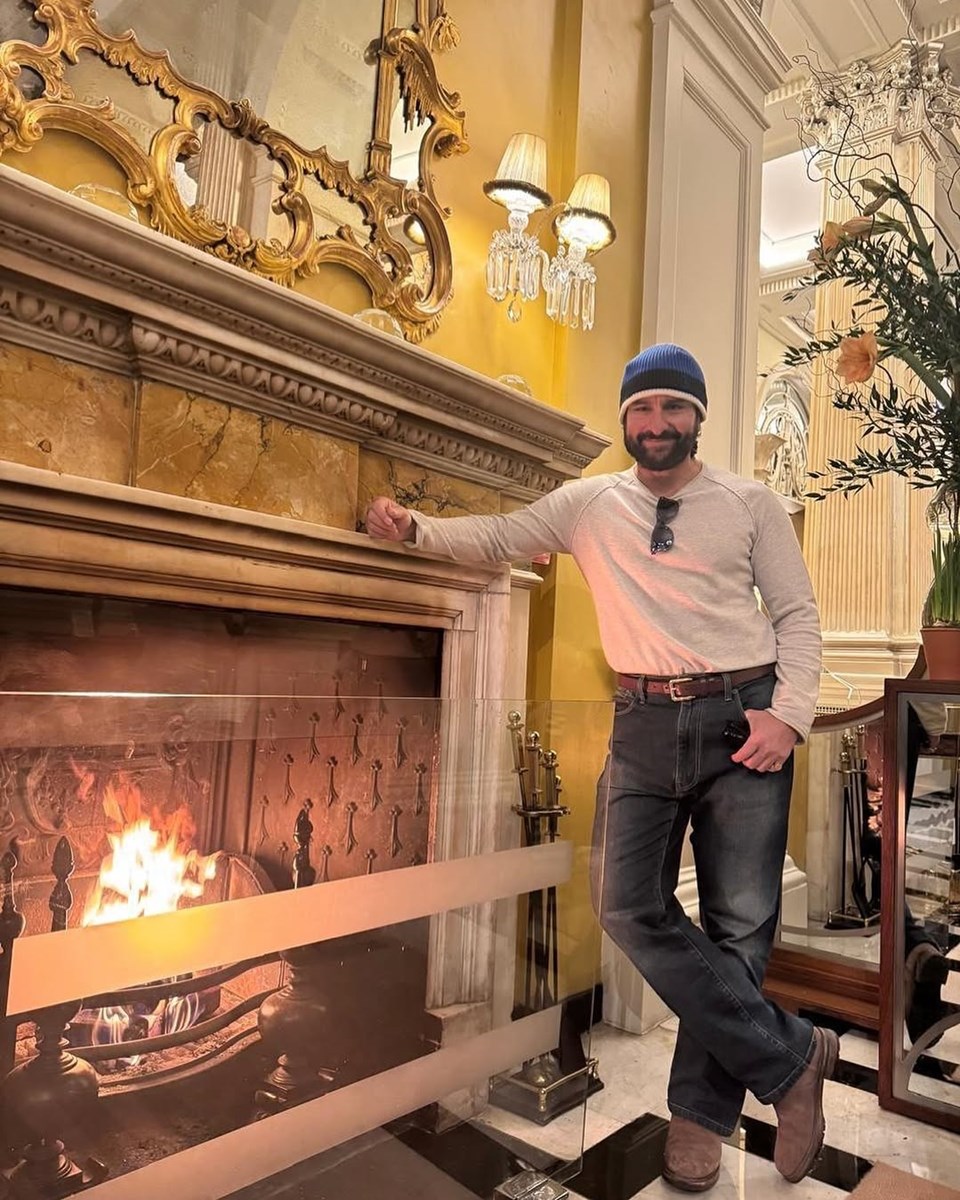 Saif Ali Khan Bıçaklı Saldırıya Uğradı