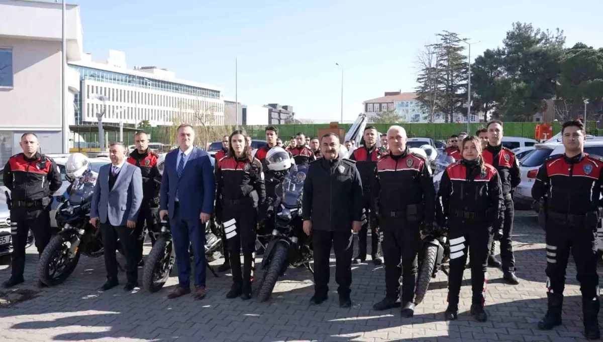 Samsun'da motosikletli yunus polisleri, şehrin güvenliğini artırmak ve asayişi sağlamak