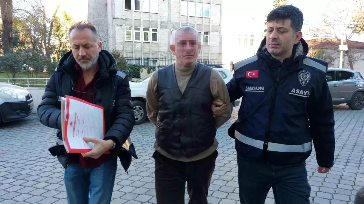 Samsun'da gerçekleşen silahlı saldırıda bir baba ve oğlu ağır yaralandı.