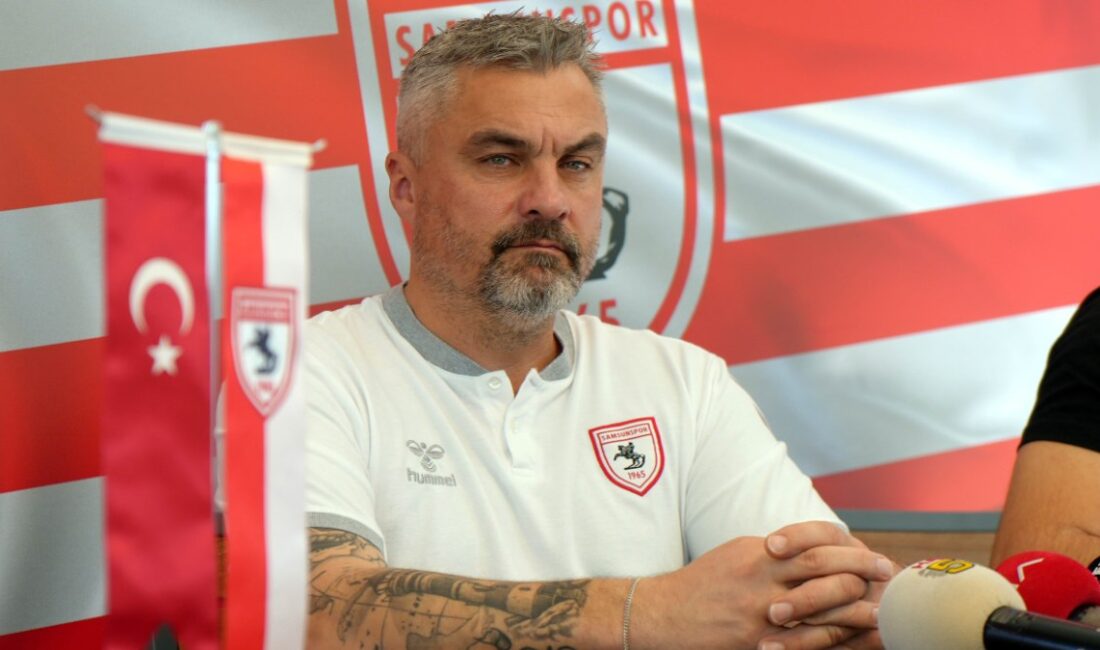 Samsunspor Teknik Direktörü Thomas Reis, Başakşehir maçı öncesinde önemli açıklamalarda