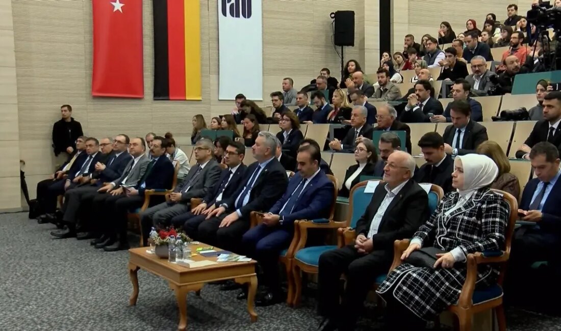 Sanayi ve Teknoloji Bakanı Fatih Kacır, dijital dönüşüm ve inovasyon