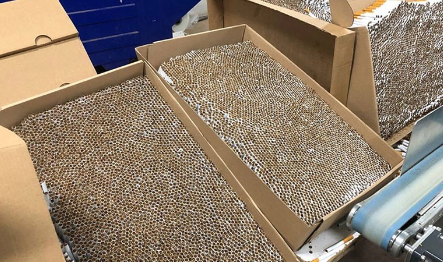 Yozgat’ta jandarma ekiplerince yapılan kaçakçılık operasyonunda çok sayıda kaçak makaron,