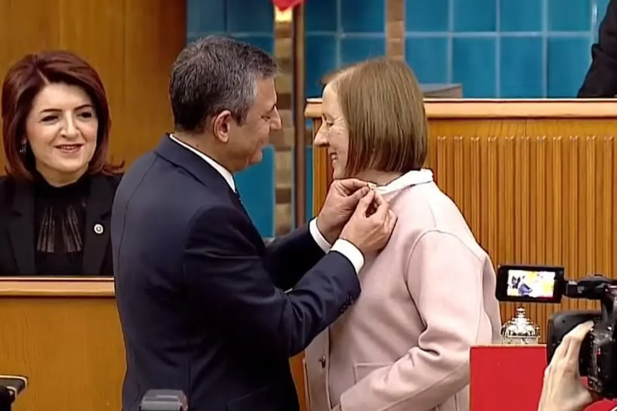Selma Aliye Kavaf'ın Cumhuriyet Halk Partisi'ne katılımı, siyasi geçmişi ve