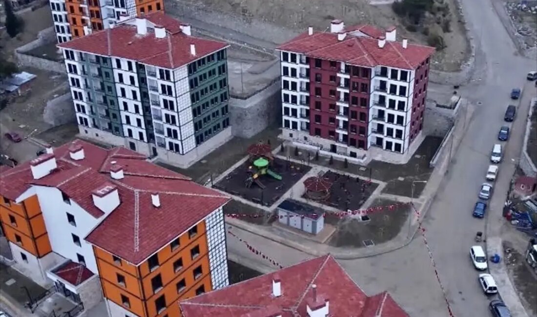 Sinop Durağan'da inşa edilen TOKİ konutları, hak sahiplerine teslim edildi.