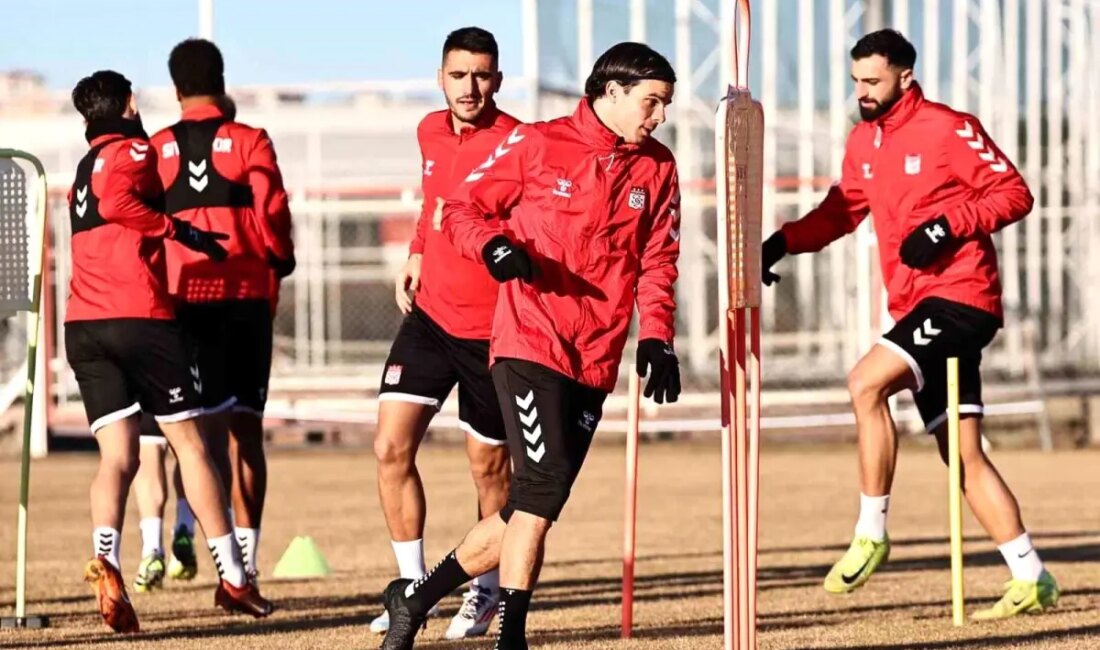 Sivasspor, Eyüpspor ile yapacağı maç için hazırlıklara başladı. Takımın antrenman