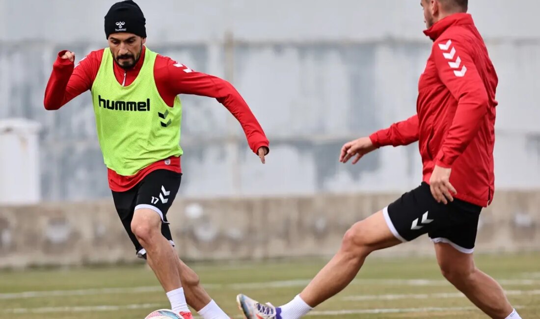 Sivasspor, Kayserispor ile oynayacağı kritik maç için hazırlıklarını sürdürüyor. Takımın