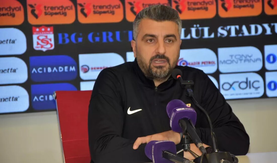 Sivasspor ve Kayserispor teknik direktörlerinin maç sonrası değerlendirmeleriyle ilgili detaylı