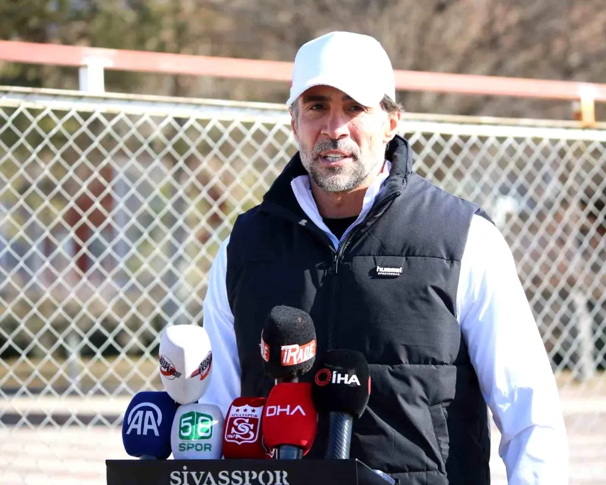 Sivasspor'un transfer çalışmaları ve Eyüpspor maçı hazırlıkları hakkında güncel bilgiler.