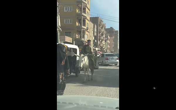 Sosyal Medya ve Gerçeklik: Mısır'ın İki Yüzü