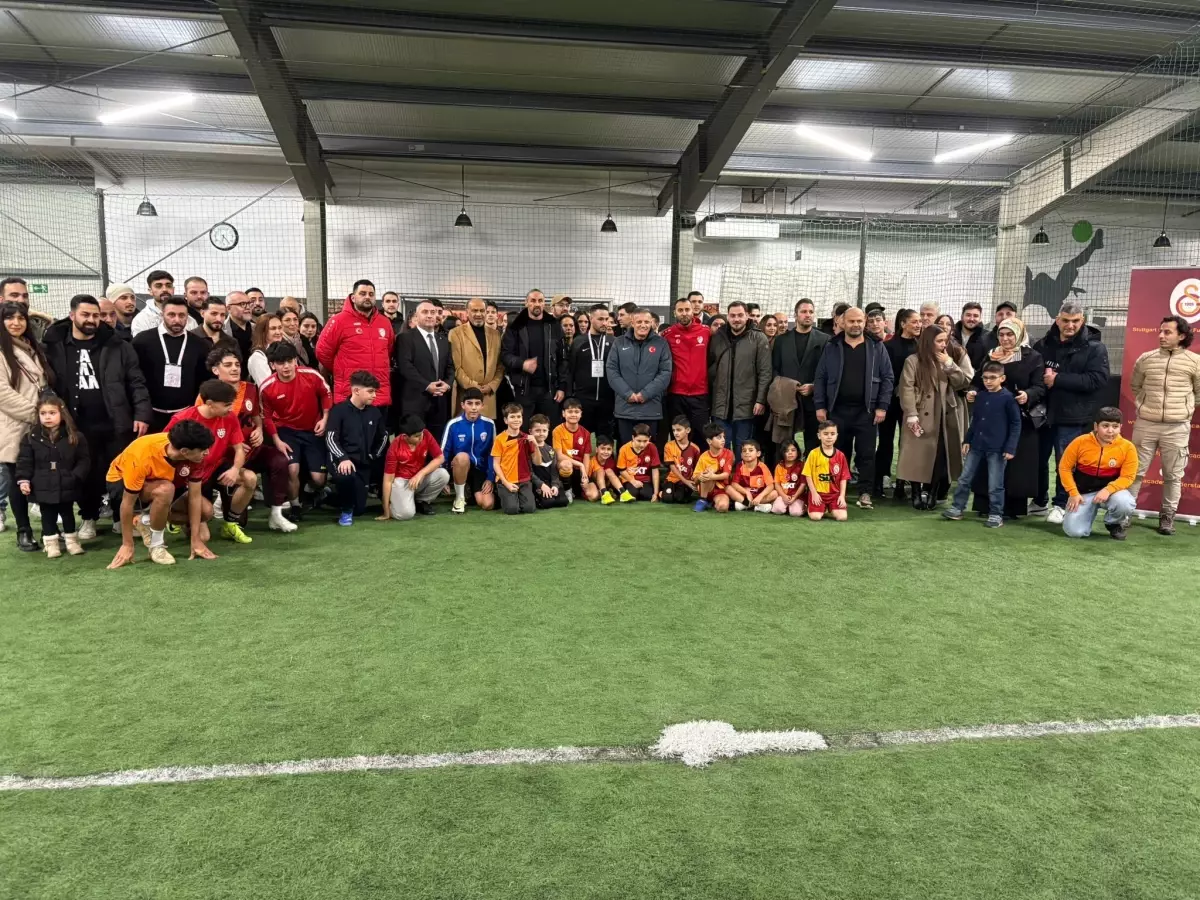 Stuttgart'ta Galatasaray Resmi Futbol Okulu açılışı heyecanla gerçekleşti! Genç yetenekler