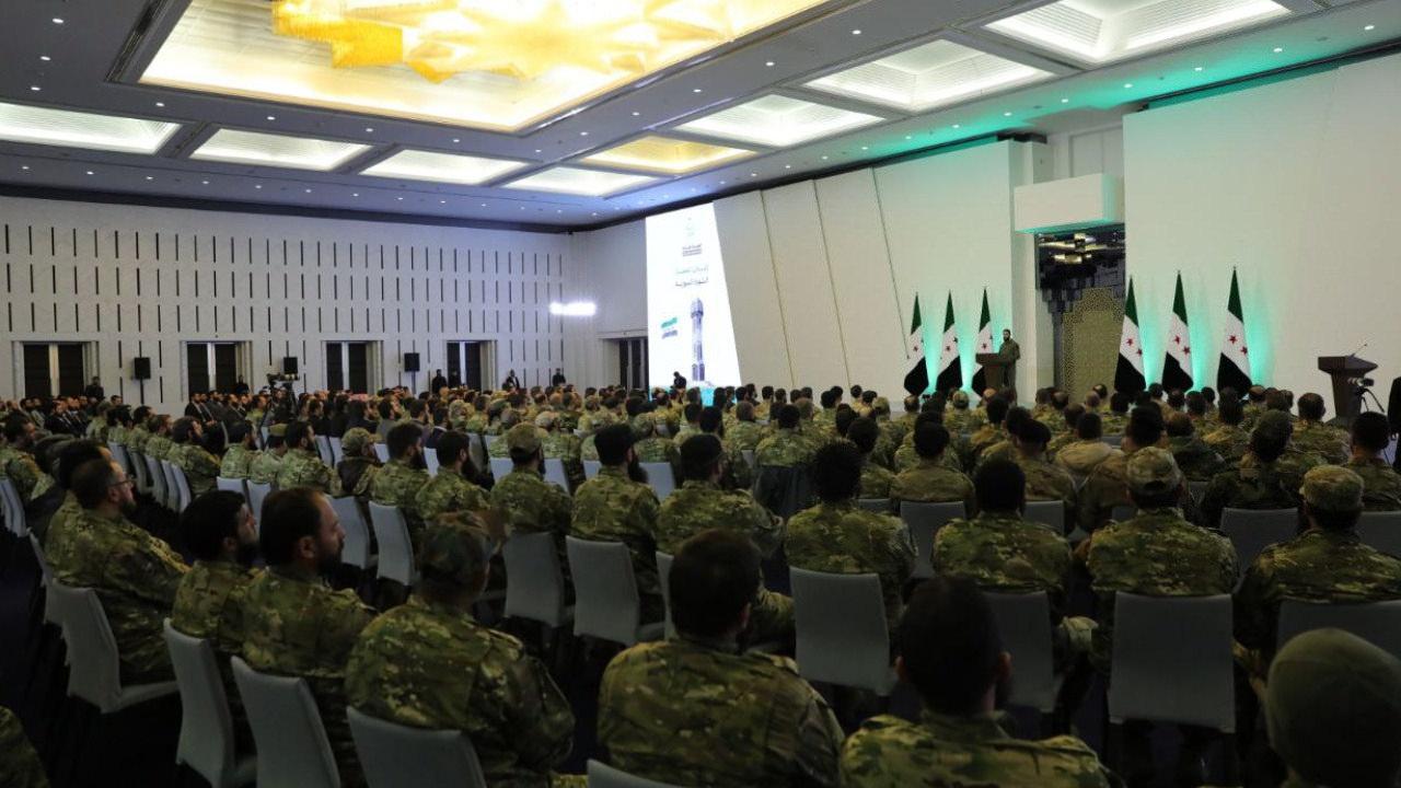 Suriye'de Silahlı Grupların Feshi ve Yeni Ordu Oluşumu