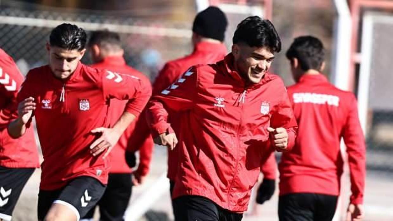 Takım antrenmanı ve hazırlık süreci, sporcuların performansını artırmak için kritik